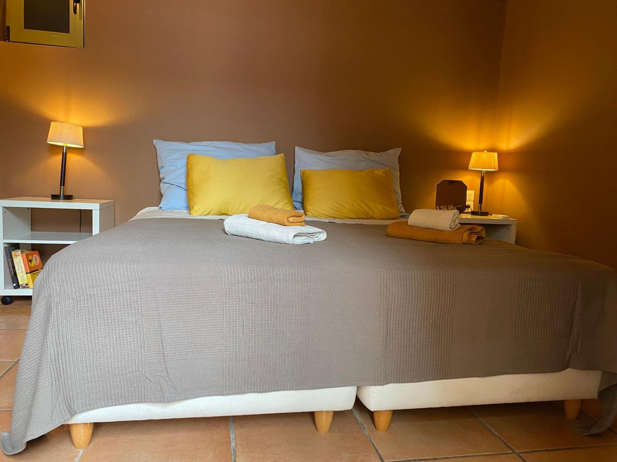 Askalosia Villa Áyios Yeóryios Luaran gambar
