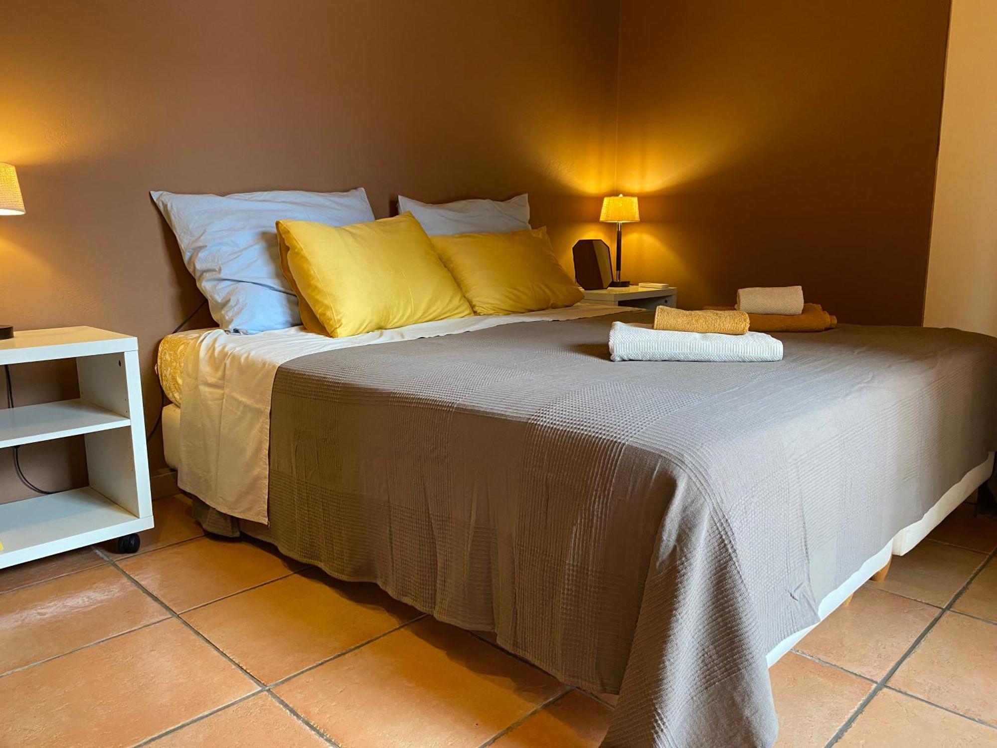 Askalosia Villa Áyios Yeóryios Luaran gambar