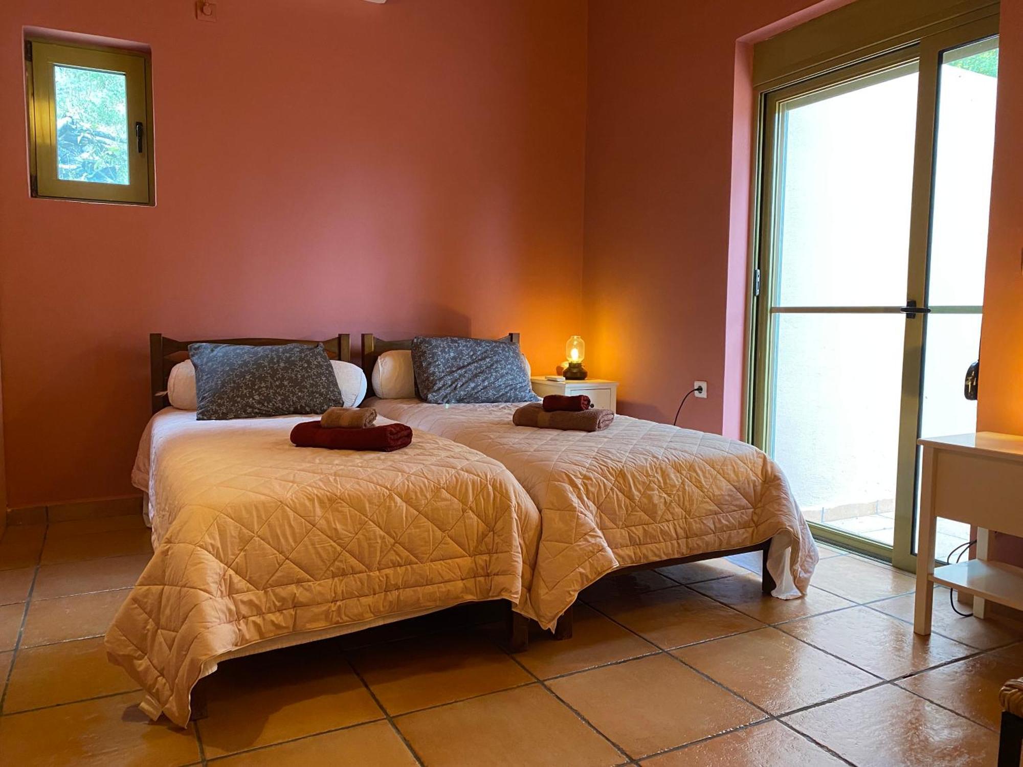 Askalosia Villa Áyios Yeóryios Luaran gambar